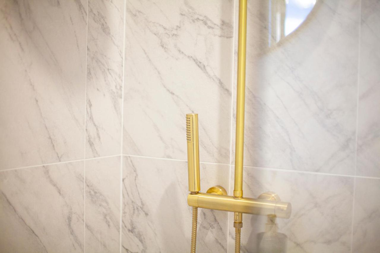 Luxury Suites Meir By Rikas Hotels Antwerpen Bagian luar foto
