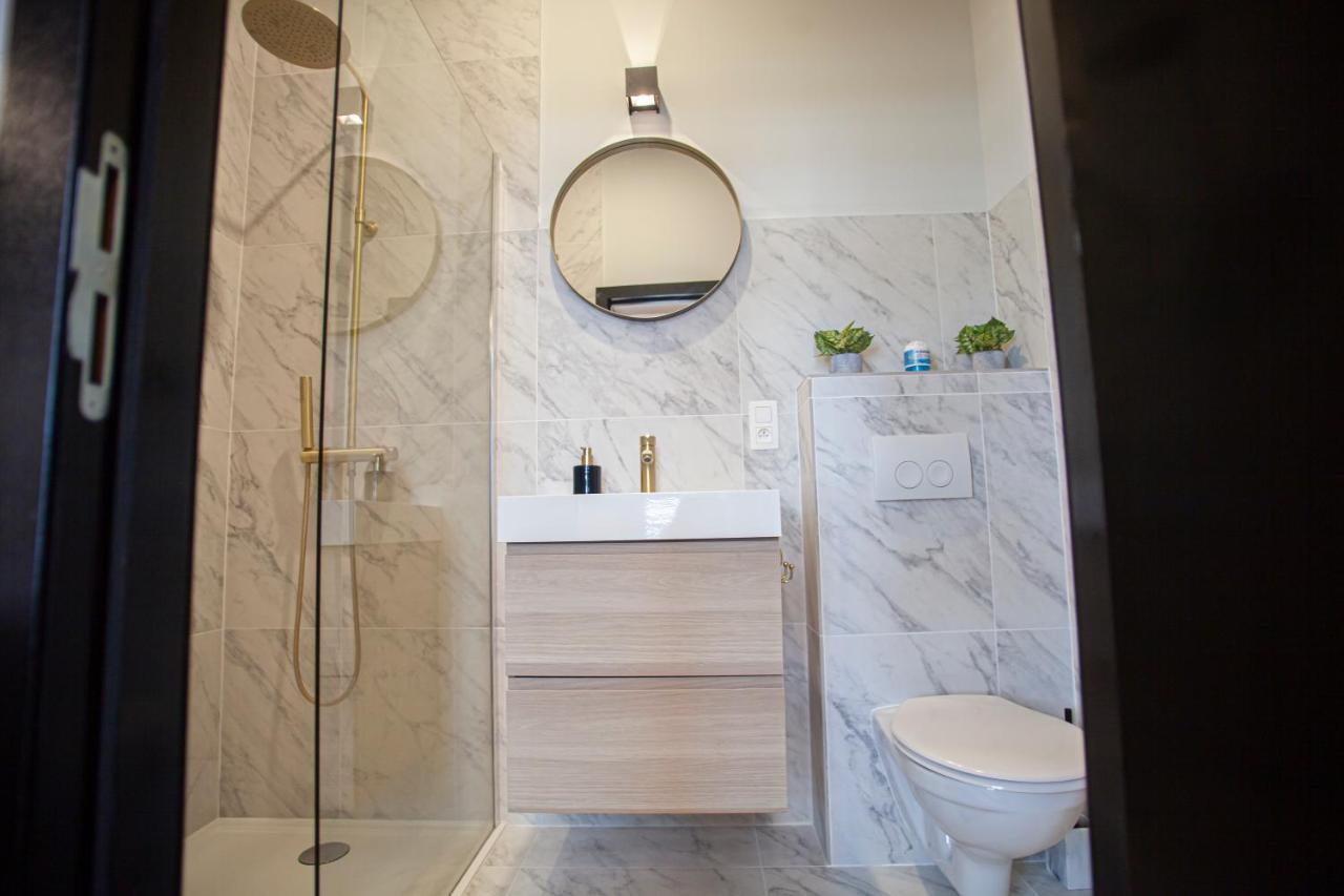Luxury Suites Meir By Rikas Hotels Antwerpen Bagian luar foto