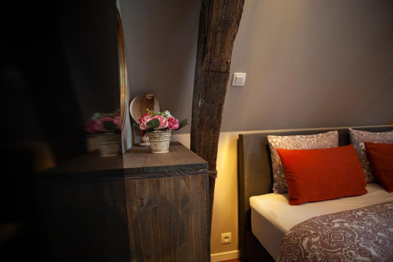 Luxury Suites Meir By Rikas Hotels Antwerpen Bagian luar foto