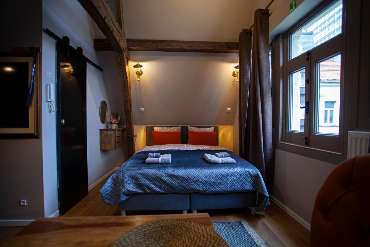 Luxury Suites Meir By Rikas Hotels Antwerpen Bagian luar foto